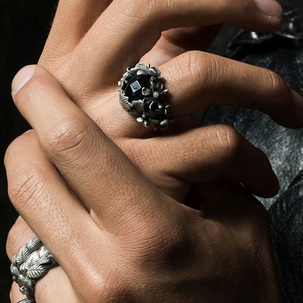 STERLING SILVER BLACK ONYX LEAVES RING